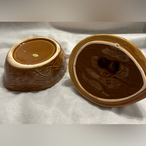 Vintage Squirrel Walnut Ceramic Covered Dish. 7.5” - Picture 7 of 12